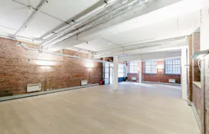 Industrial Event Space in Soho - Image 13