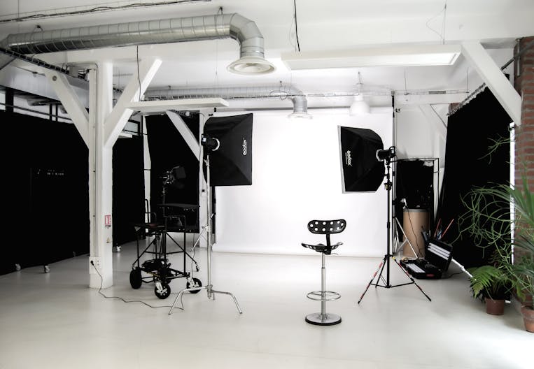 STUDIO PHOTO, RUE SERVAN, PARIS 11 - Image 1