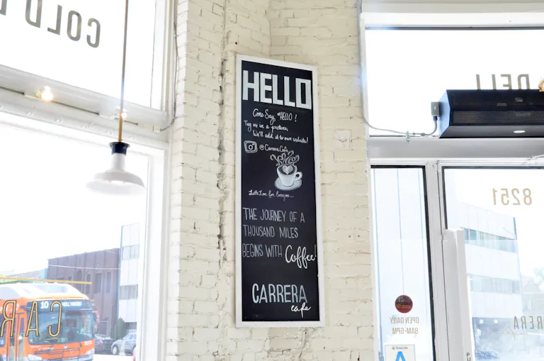 Charming Paris & NYC style cafe - Image 4
