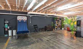 Stylish production and event space in Highland Park - Image 1