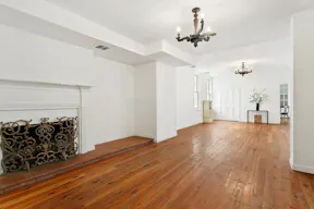 Elegant SoHo Venue  - Image 2