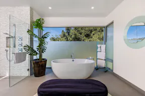 Villa in Beverly Hills - Pool - Scenic Outlook - Image 10