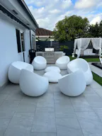 West Kendal Home with resort style infinity pool. - Image 6