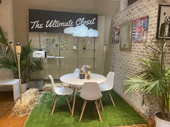 Urban Jungle Boutique Brick & Mortar Venue - Image 3