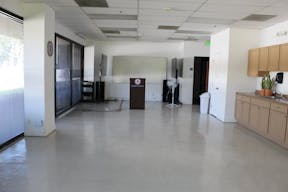 Spacious , quiet and clean room 127 at University of San Jose - Image 14