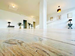 Huge and bright Loft - Image 6