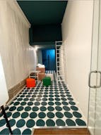 Boutique in the heart of Saint-Germain-des-Pr�s - Image 1