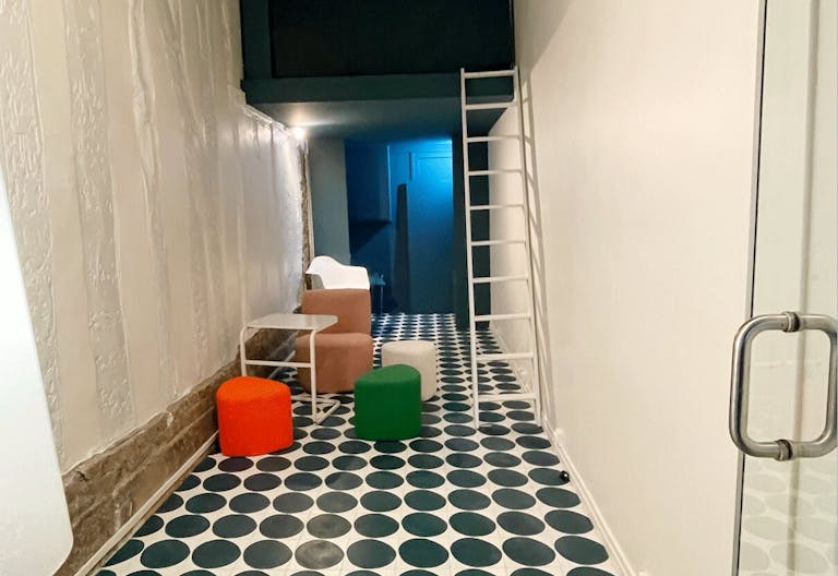 Boutique in the heart of Saint-Germain-des-Pr�s - Image 1