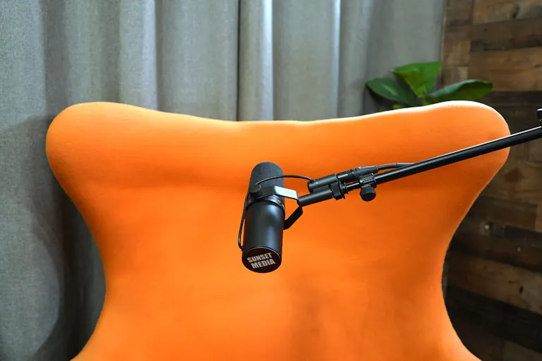 Bohemian Podcast Studio (Fully Equipped) - Image 2