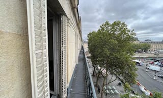 Large Office Apartment In the heart of Paris - Image 9