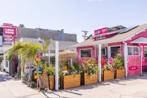 Restaurant/space for rent on Abbot Kinney Blvd - Image 2