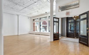 SoHo Showroom with Stunning Display Windows - Image 3