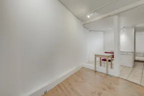 Pop up and accomodation space in Montmarte - Image 6