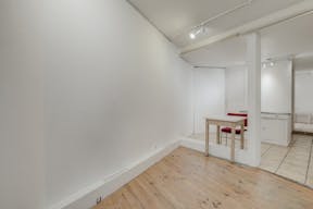 Pop up and accomodation space in Montmarte - Image 6