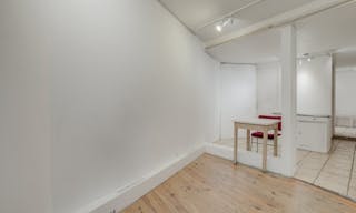 Pop up and accomodation space in Montmarte - Image 6