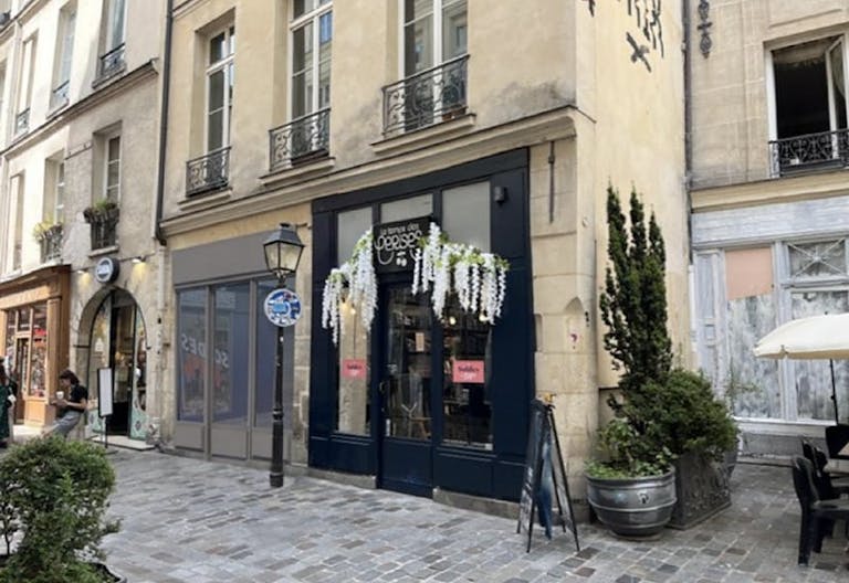 Boutique for Rent - Paris Le Marais - Rue des Rosiers - Image 0