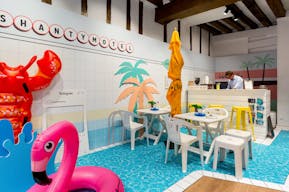 Pop Up Boutique on Rue Ferdinand Duval - Image 2