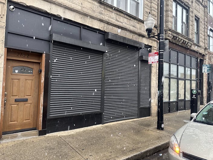 Pilsen commercial space - perfect for pop-up store/art gallery/ private sale - Image 2