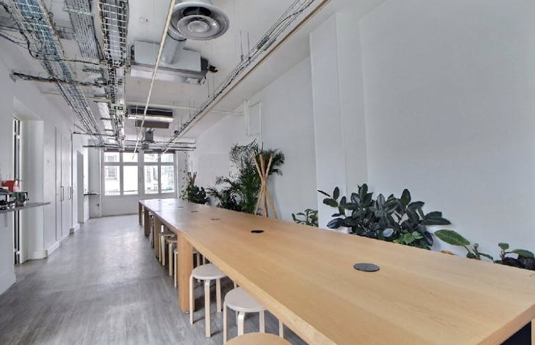Office Space IMPASSE DE LA PLANCHETTE - Image 2