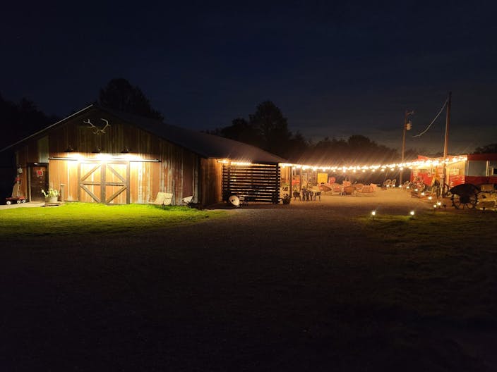 Woodys Banquet Barn (Venue) - Image 4