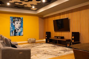 Modern and unique full of natural light house in Broomfield, Colorado - Image 7