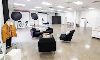 Orange County 1800 sq ft Studio - Image 8