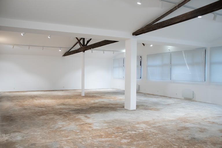 200sqm OPEN SPACE  - Image 1