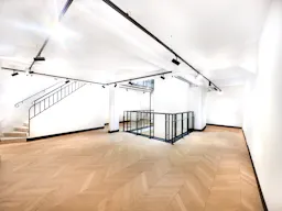  Ce lieu polyvalent accueille des projets variés dans une atmosphère prestigieuse et confidentielle - Image 2