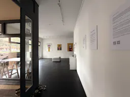 Temporärer Showroom neben Volksbühne und Kino Babylon - Image 2