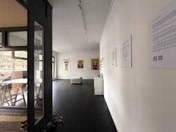 Temporärer Showroom neben Volksbühne und Kino Babylon - Image 2