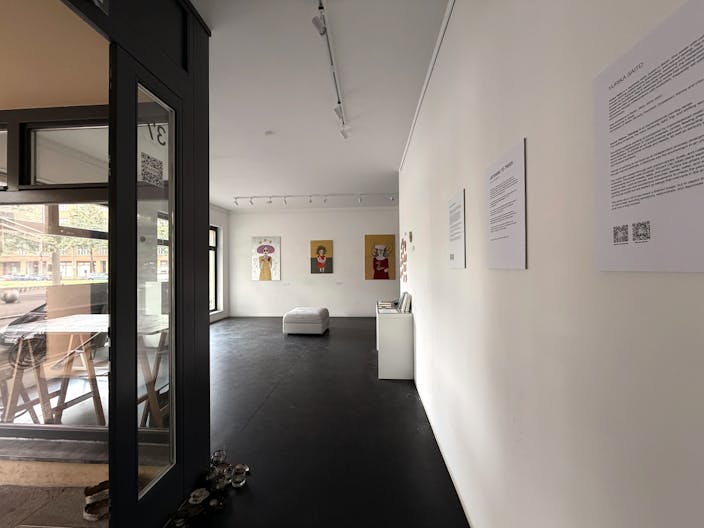 Temporärer Showroom neben Volksbühne und Kino Babylon - Image 2