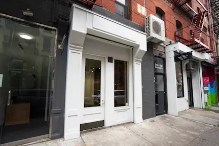 Modular White-Box Gallery Space in Nolita - Image 0
