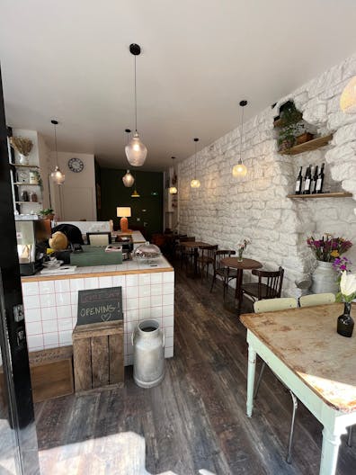Charmant petit caf� au coeur du 9�me arrondissement - Image 1