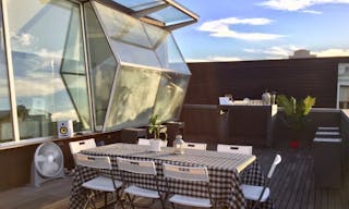 Modern SOMA building with Atrium and Rooftop Patio - Image 1