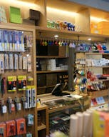Pop-Up Perfect Space in Williamsburg – Shared with Trendy Bonsai Shop - Image 6