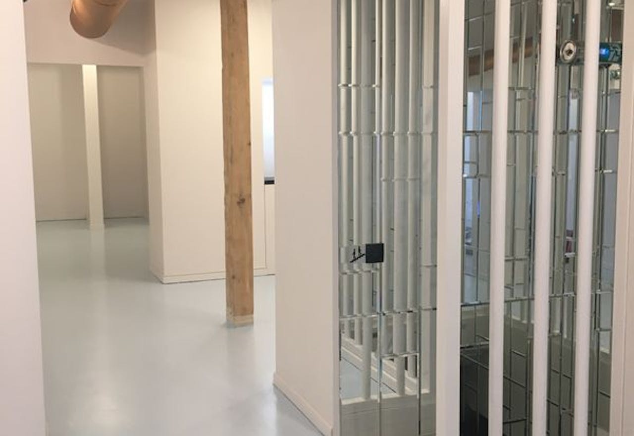 Perfect pop-up spot in le Marais Paris - Image 2