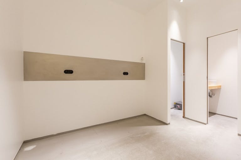 Beautiful pop up in the heart of the marché Saint Honoré - Image 4