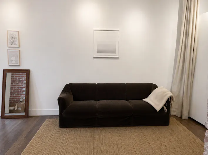 Tribeca Storefont and Gallery - Image 2