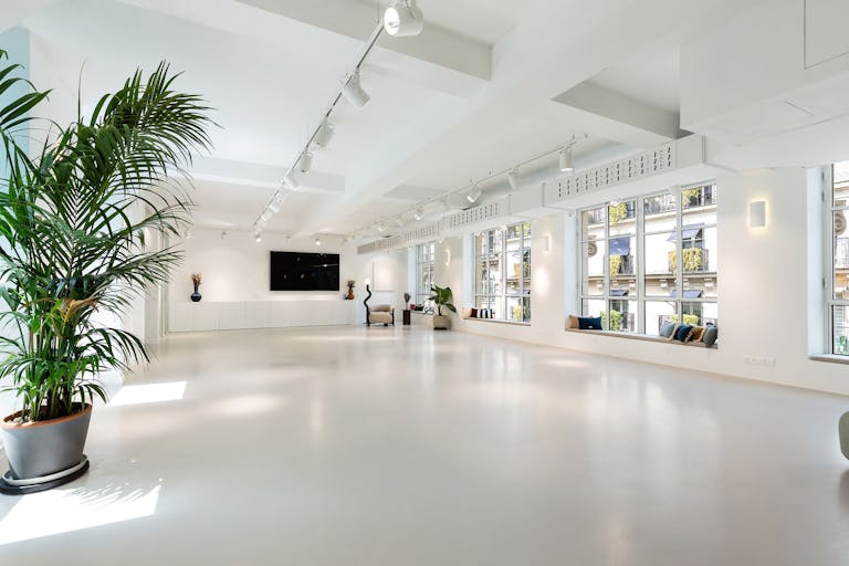 Un espace d’exception de 260 m², entièrement privatisable, au cœur du 2ᵉ arrondissement de Paris - Image 2