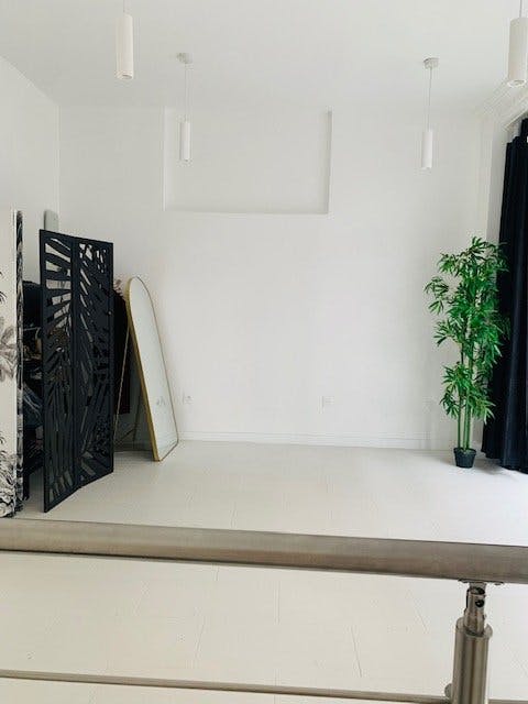 Creative Atelier and Gallery Space in Paris 17th Arrondissement