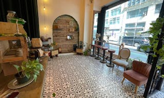 Our vintage oasis in the heart of the city - Image 0