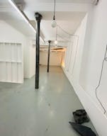 pop up store, vast and bright Haut Marais Paris - Image 2