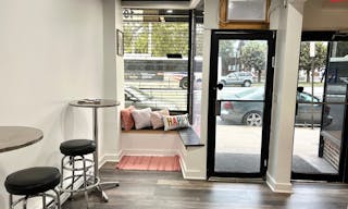 Quaint Meeting Space in Essex County - Image 6