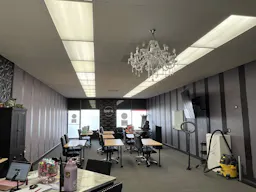 Unique Stylish Upscale Salon In Torrance - Image 6