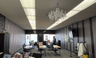 Unique Stylish Upscale Salon In Torrance - Image 6