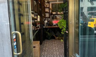 Our vintage oasis in the heart of the city - Image 5