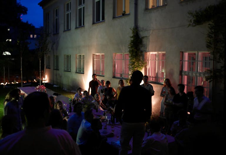 Versatile Oasis in Prenzlauer Berg Winskiez: Pop-Up Haven with LA Vibes, Stunning Indoor Studio, and Private Garden Retreat - Image 4