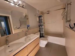 LOFT WITH PATIO - Image 6