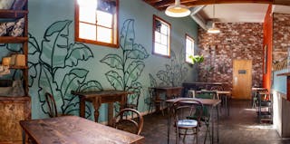 Cafe & Boutique Haven on Fairfax Ave Los Angeles - Image 7