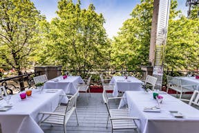 Exceptional Space in Triangle d'Or - Image 8